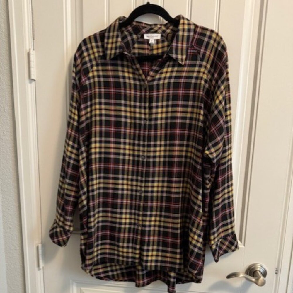 WOMEN’S WESTBOUND LONG SLEEVE, MULTI-COLOR BUTTON UP OVERSIZED PLAID SHIRT, 1X